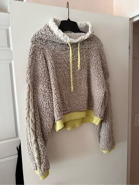 Free People oversize Teddy Knit Cropped Hoodie Sweater in Taupe with Yellow Trim